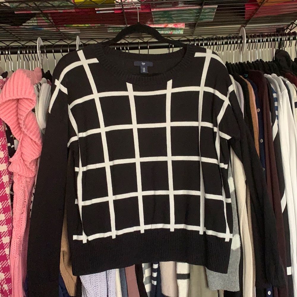 Gap window pane sweater medium